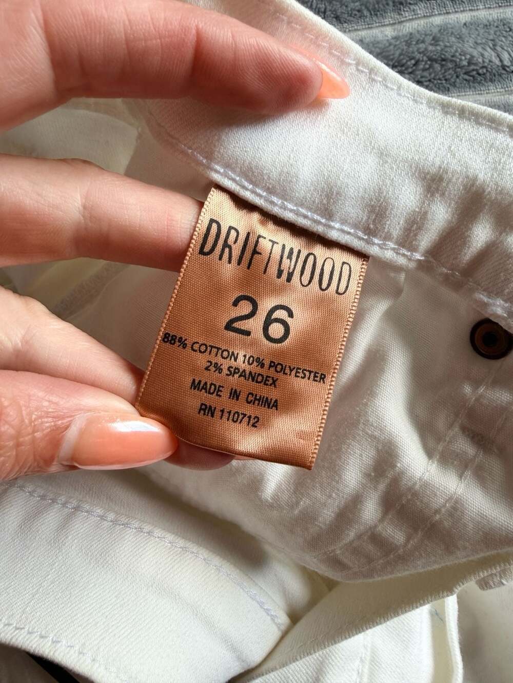 Driftwood Colette White Floral Embroidered Cuff Raw Hem Jeans Size 26 Western - Picture 4 of 9